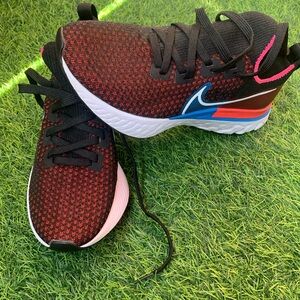 REACT INFINITY RUN FLYKNIT RUNNING SHOES